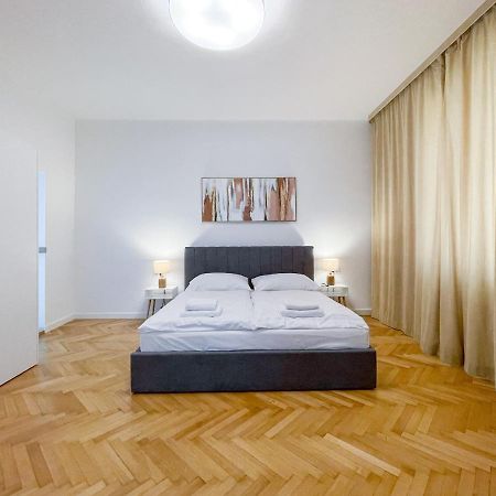Elysian Apartment 브라티슬라바 외부 사진