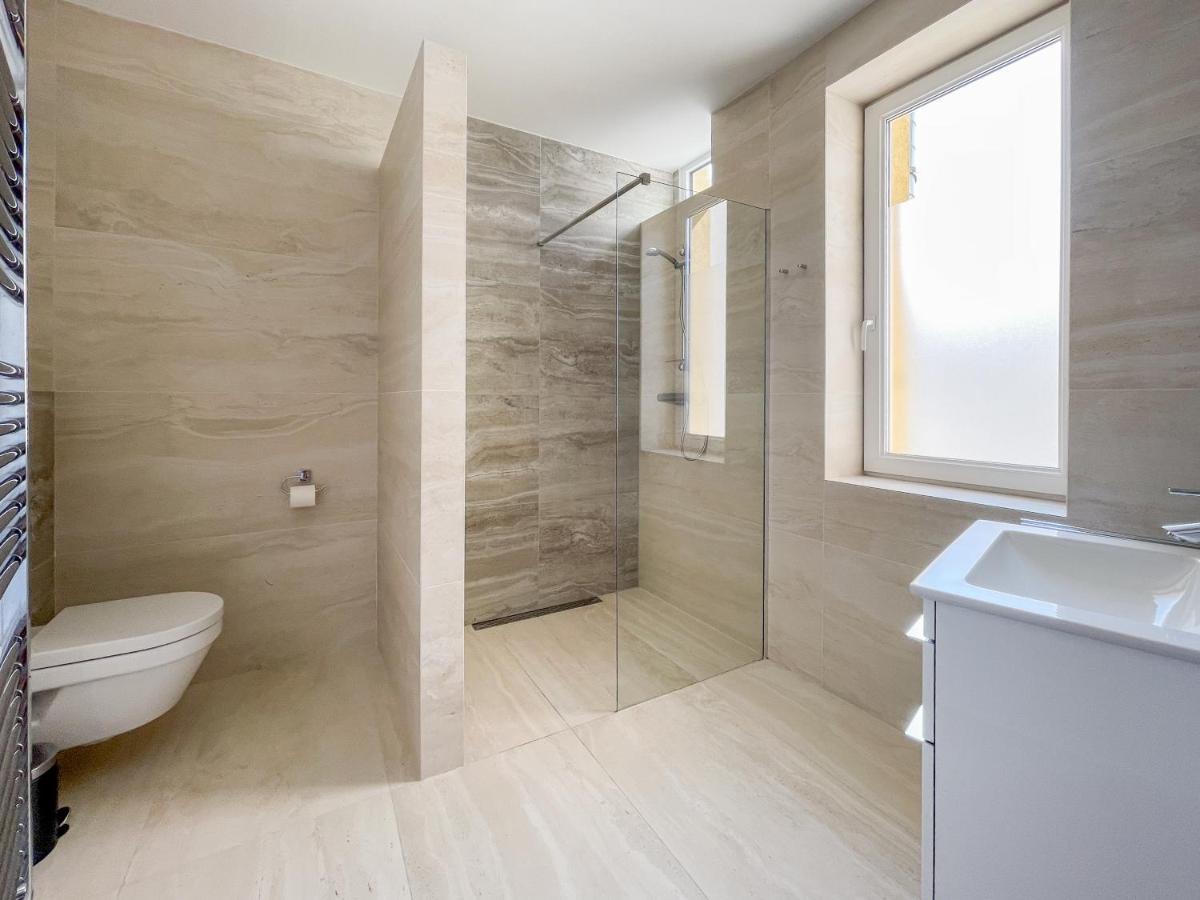 Elysian Apartment 브라티슬라바 외부 사진