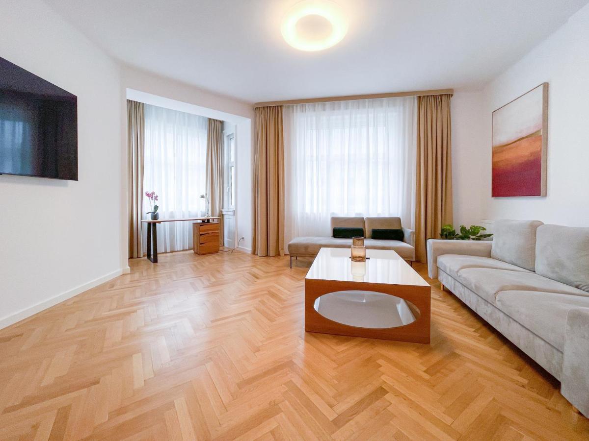 Elysian Apartment 브라티슬라바 외부 사진