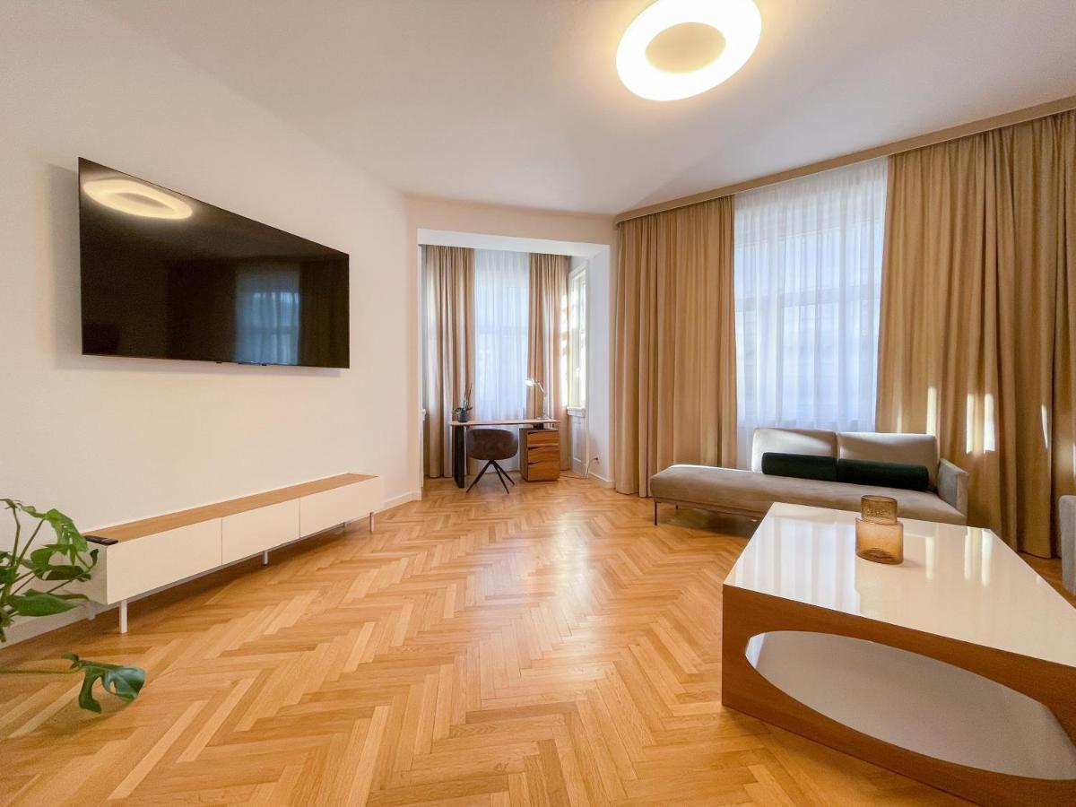 Elysian Apartment 브라티슬라바 외부 사진