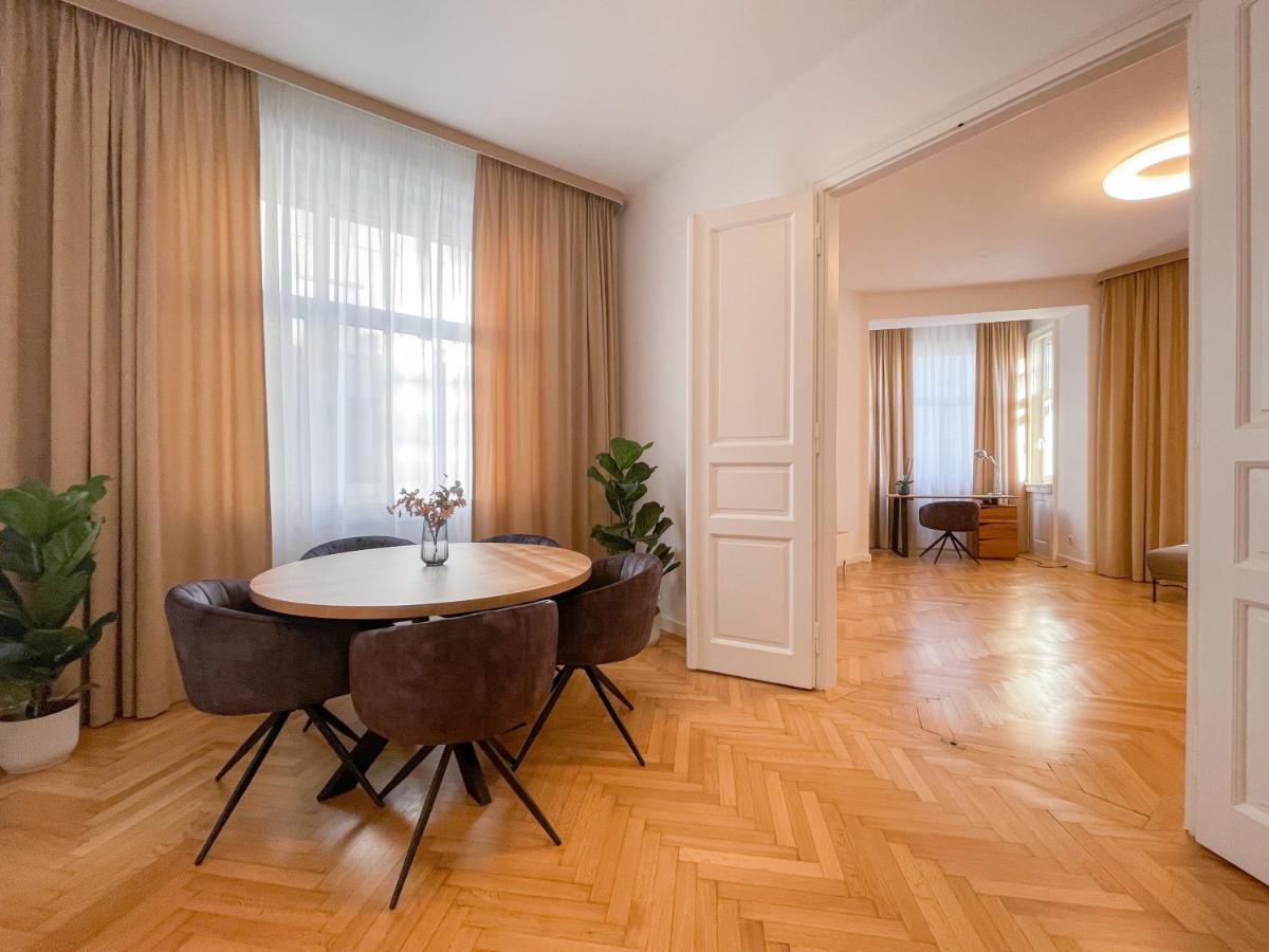 Elysian Apartment 브라티슬라바 외부 사진